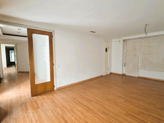 4 makuuhuone Asunto myytävänä paikassa Centro, Castelló de la Plana - 174 500 € (Ref: 9427148)