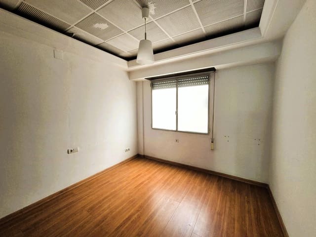 4 makuuhuone Asunto myytävänä paikassa Centro, Castelló de la Plana - 174 500 € (Ref: 9427148)