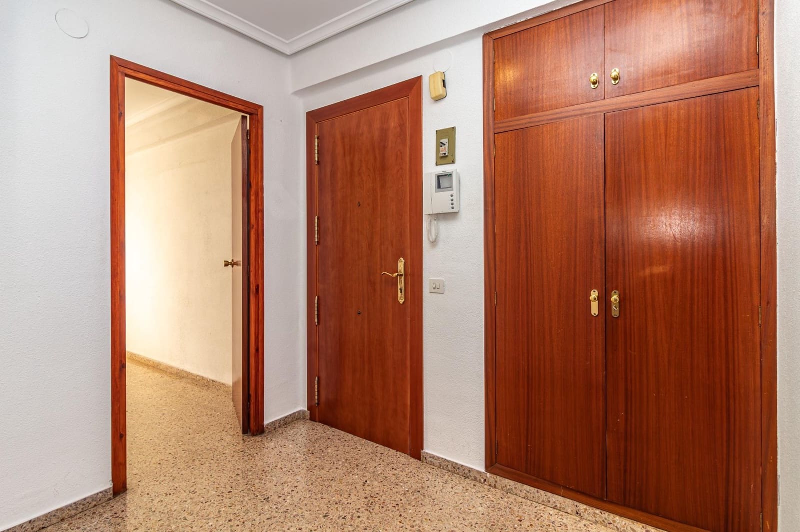 4 soverom Leilighet til salgs i Castello de la Plana med garasje - € 186 000 (Ref: 9456201)