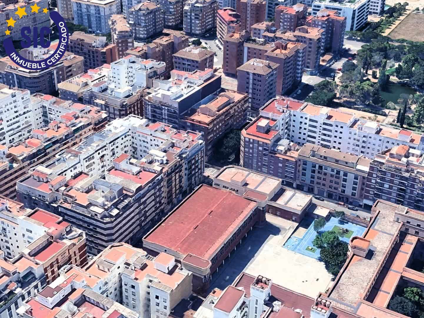 4 Zimmer Wohnung zu verkaufen in Castello de la Plana mit Garage - 186.000 € (Ref: 9456201)