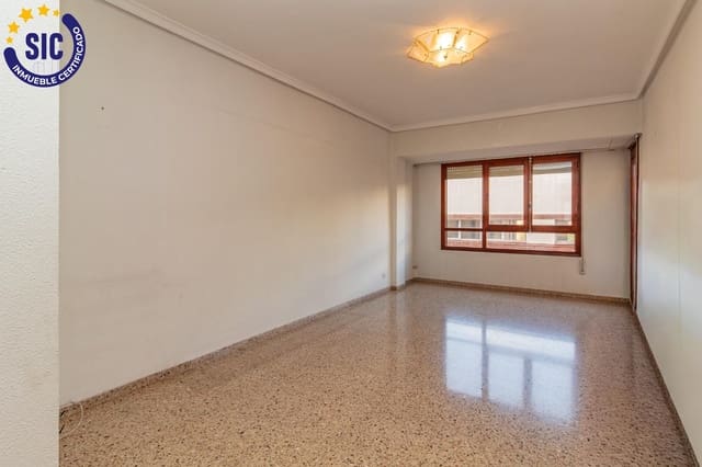 4 slaapkamer Flat te koop in Este, Castelló de la Plana met garage - € 186.000 (Ref: 9456201)