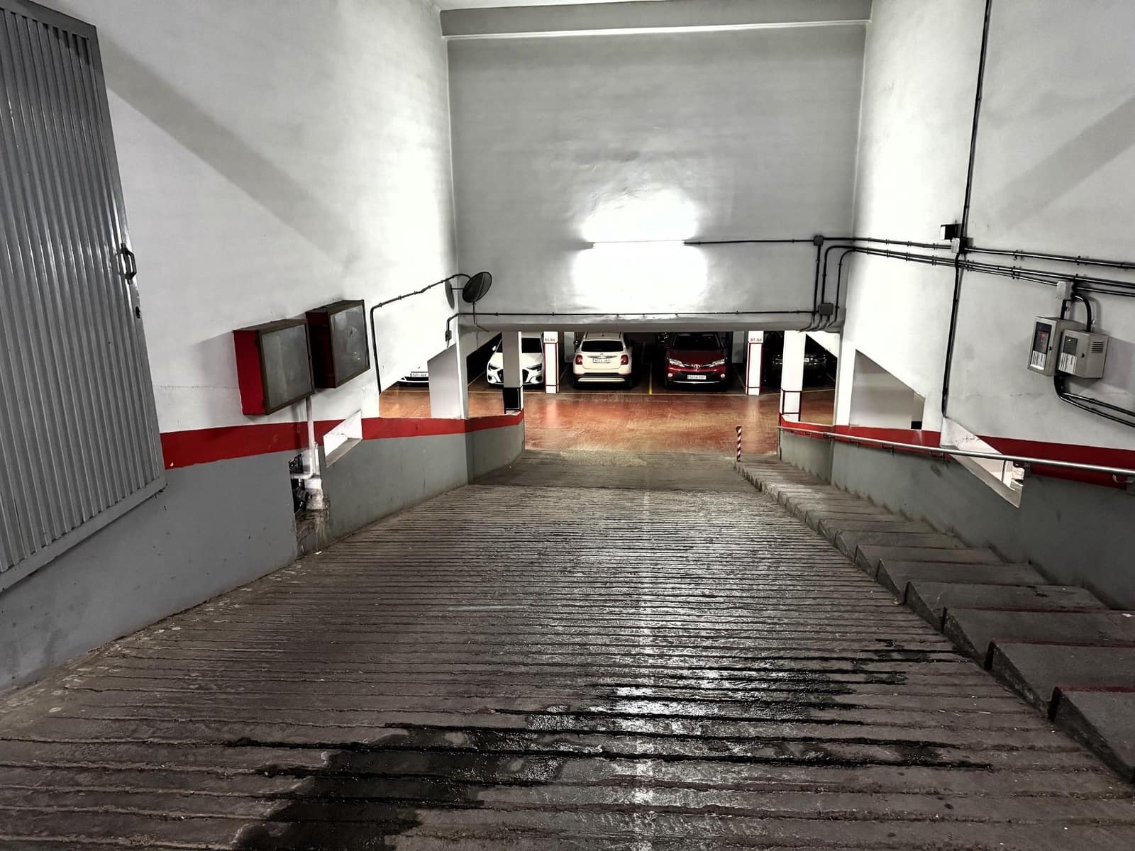 4 bedroom Flat for sale in Castello de la Plana with garage - € 179,000 (Ref: 9456201)