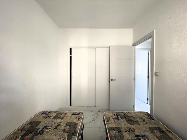 2 soverom Leilighet til salgs i Oropesa  - € 120 000 (Ref: 9470367)