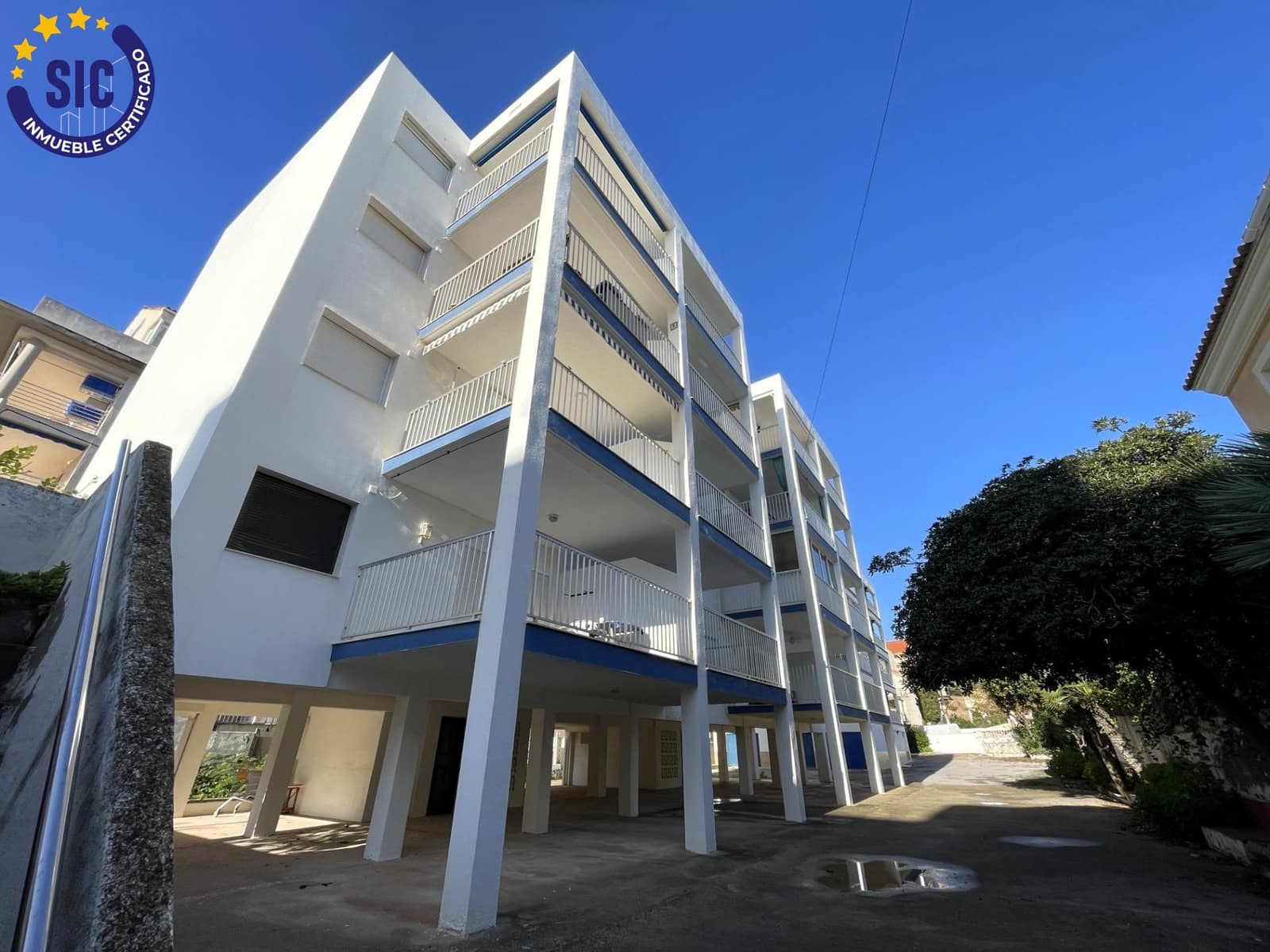 2 bedroom Apartment for sale in Oropesa  - € 120,000 (Ref: 9470367)