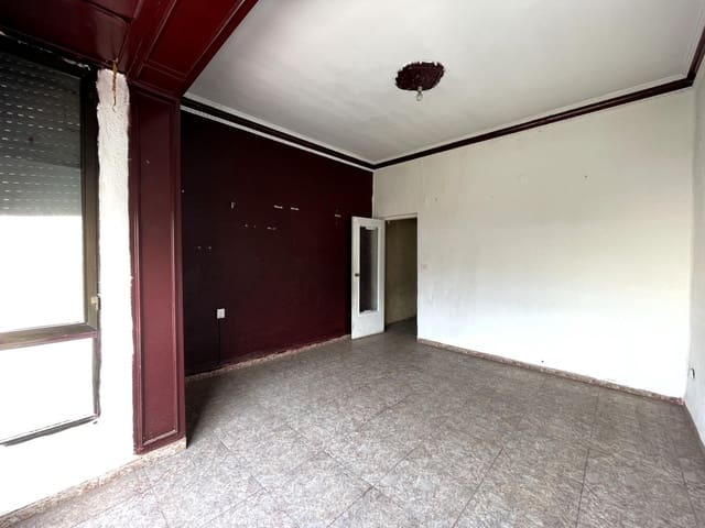 2 slaapkamer Flat te koop in Norte, Castelló de la Plana - € 86.000 (Ref: 9494570)