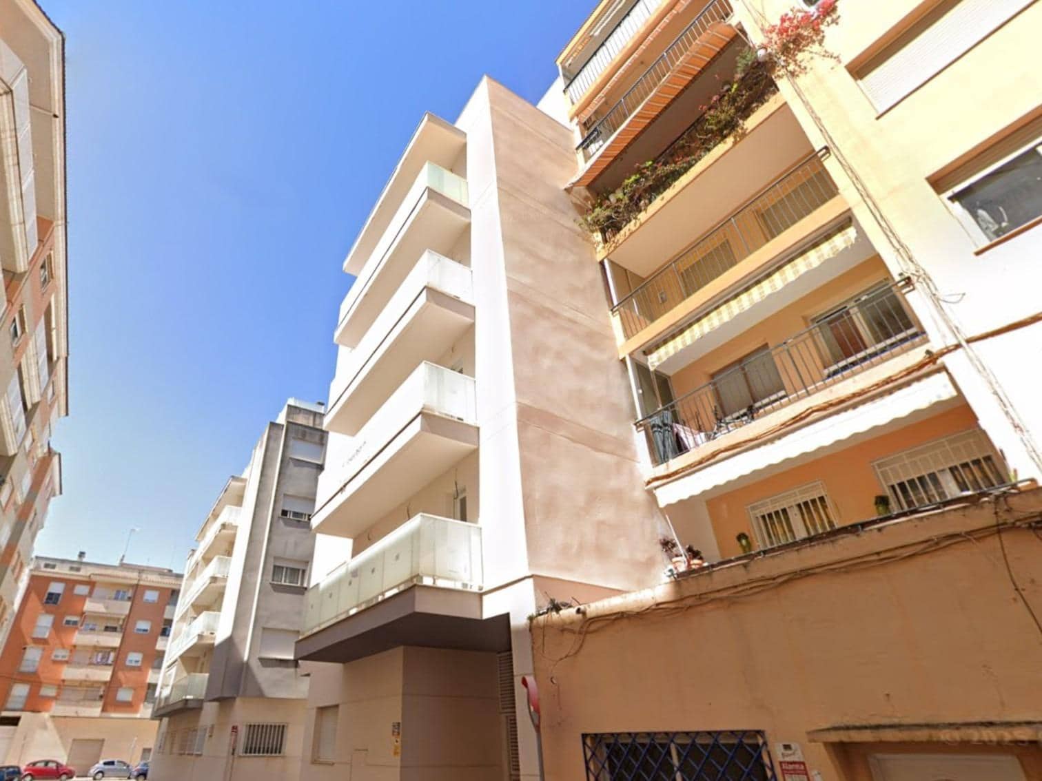 3 bedroom Flat for sale in Vinaros - € 157,000 (Ref: 9497158)