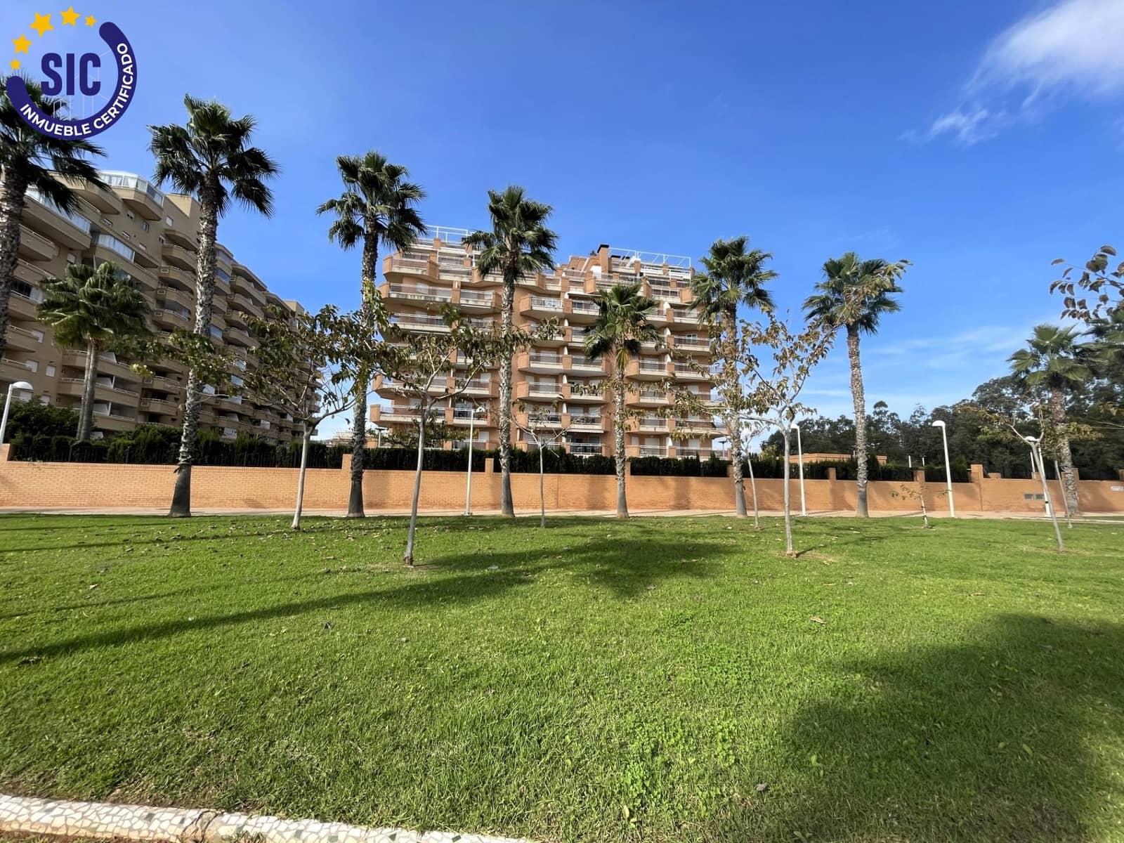 2 bedroom Apartment for sale in Oropesa  with pool - € 180,000 (Ref: 9497159)