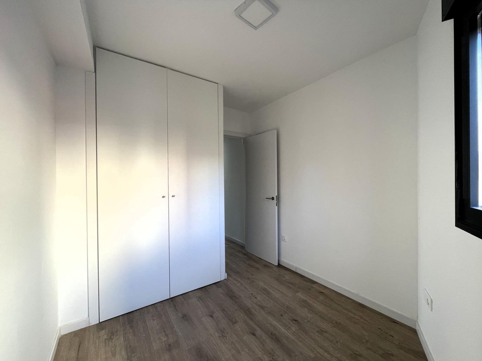 2 bedroom Penthouse for rent in Oropesa  - € 850 (Ref: 9502237)