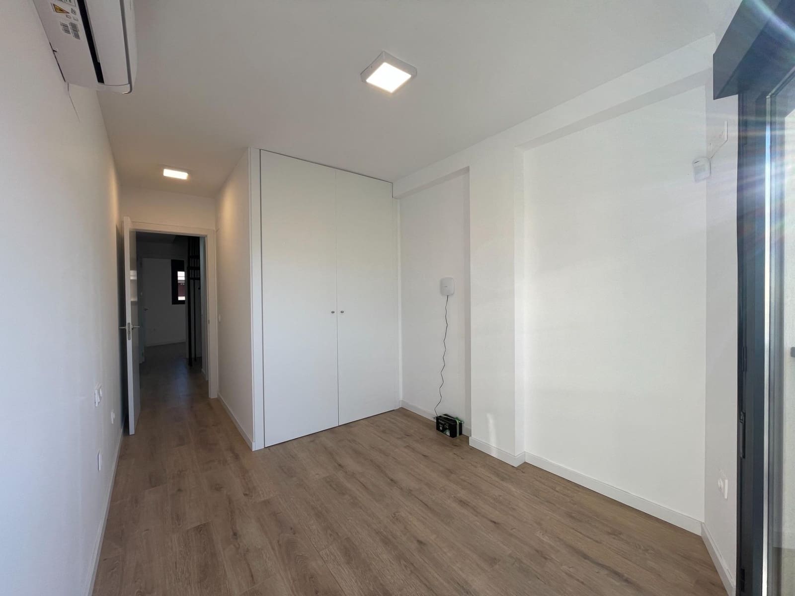 2 bedroom Penthouse for rent in Oropesa  - € 800 (Ref: 9502237)