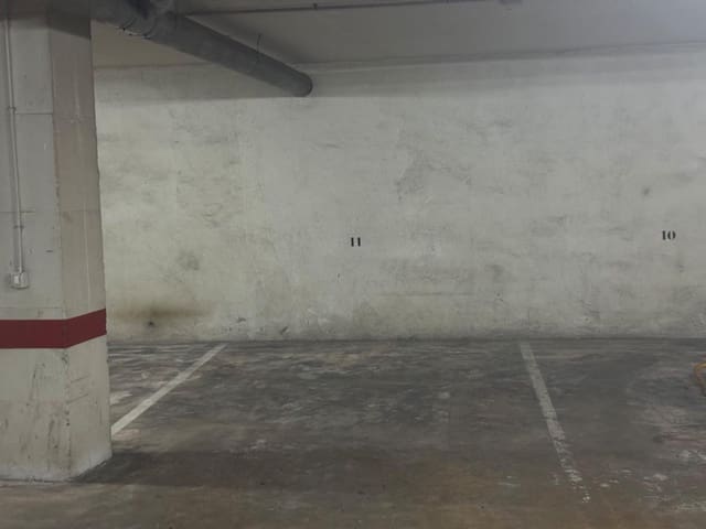 Garage for sale in Oropesa  - € 8,000 (Ref: 9516065)