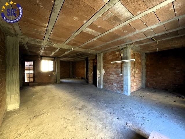 Hus til salgs i Oropesa  - € 225 000 (Ref: 9548145)