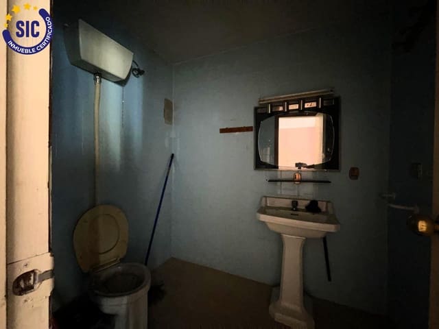 Huis te koop in Oropesa  - € 190.000 (Ref: 9548145)