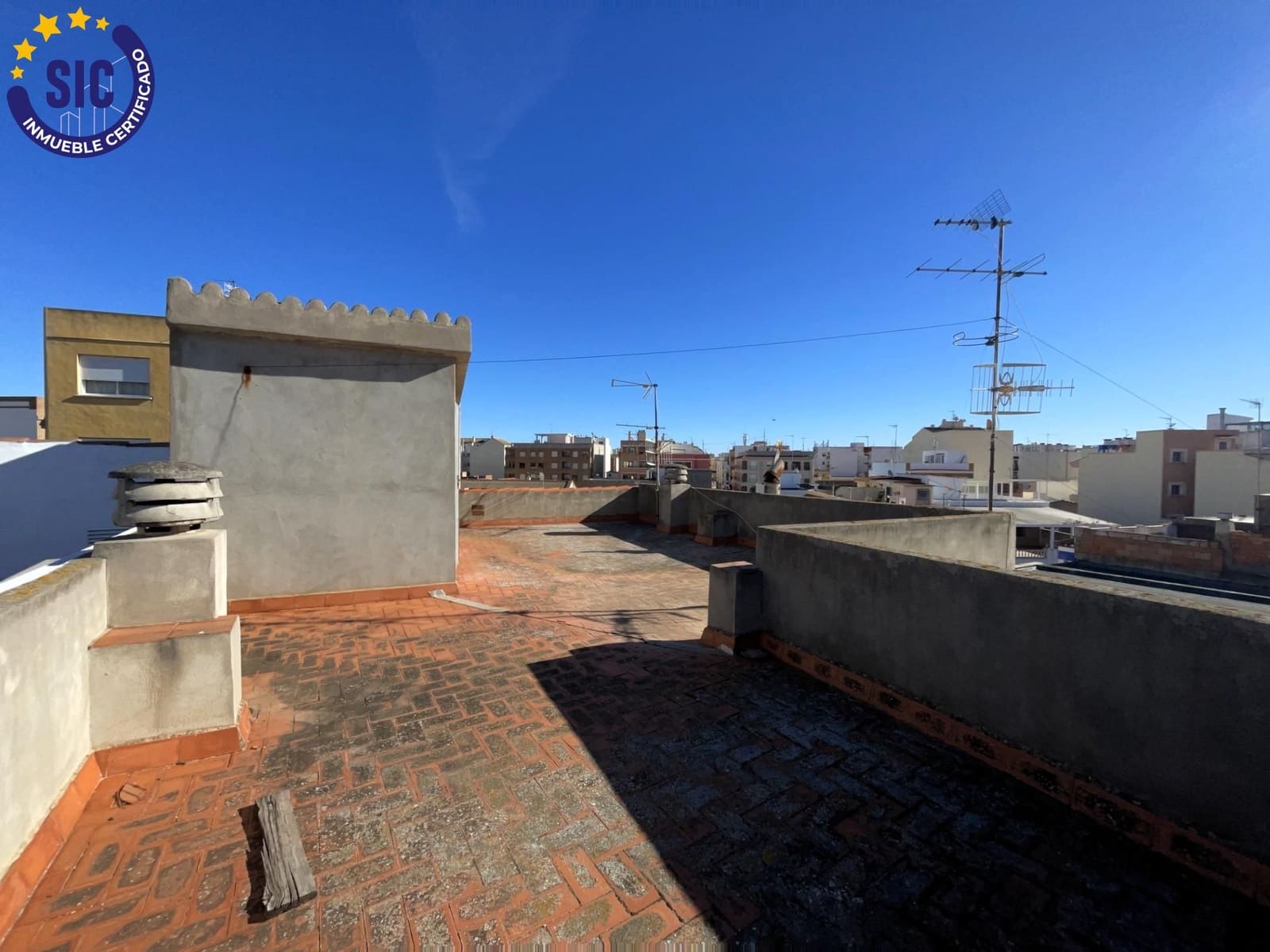 Byhus til salg i Oropesa  - € 190.000 (Ref: 9548145)