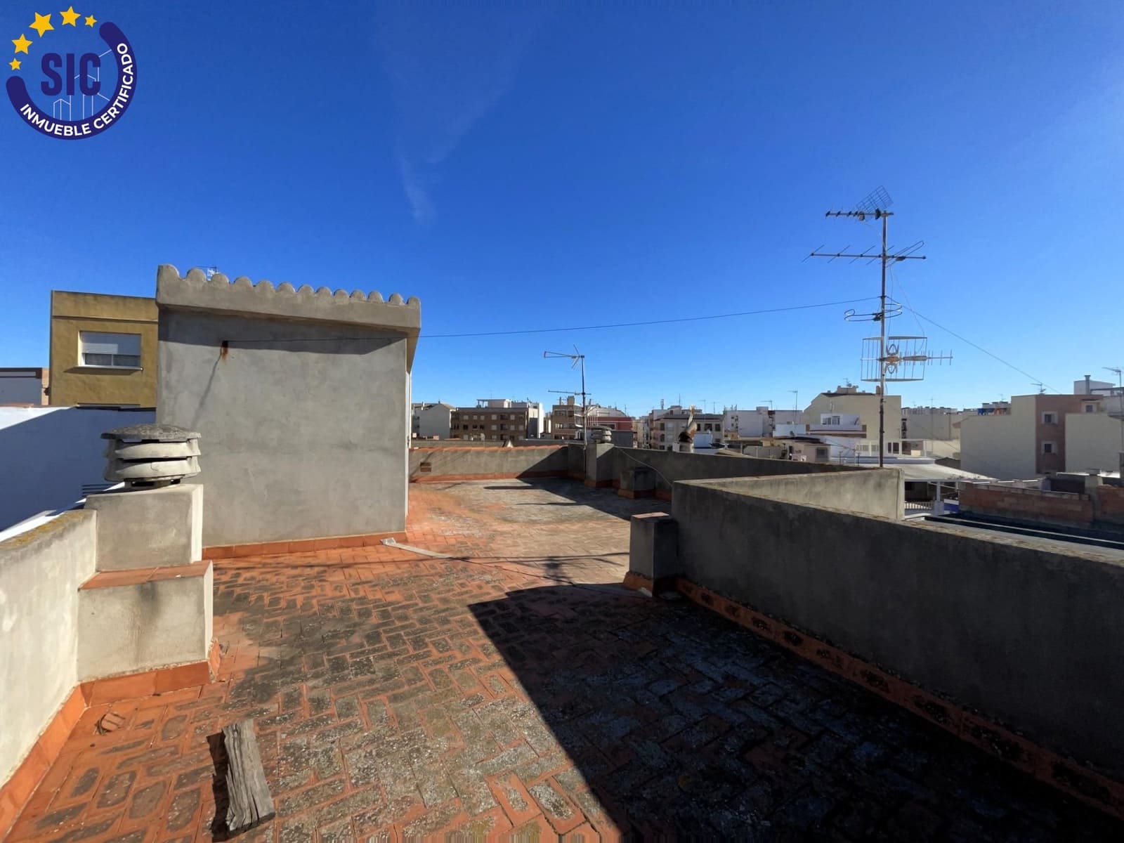 Byhus til salg i Oropesa  - € 190.000 (Ref: 9548145)