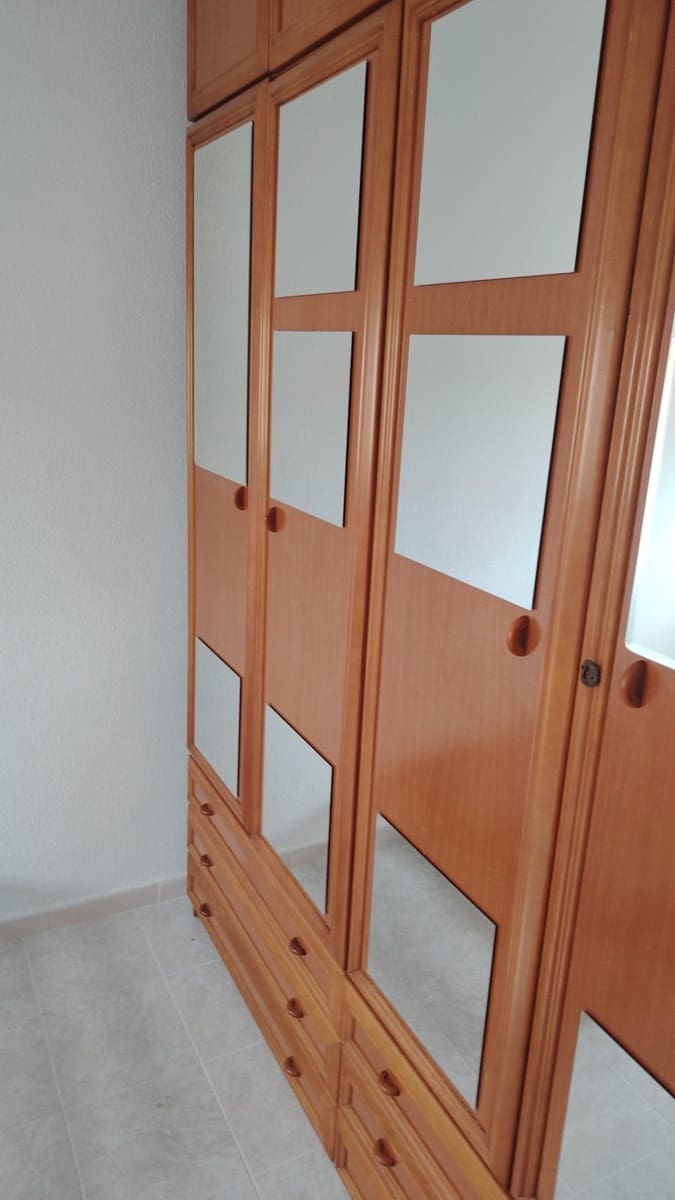 2 bedroom Apartment for sale in Oropesa  - € 98,000 (Ref: 9565202)