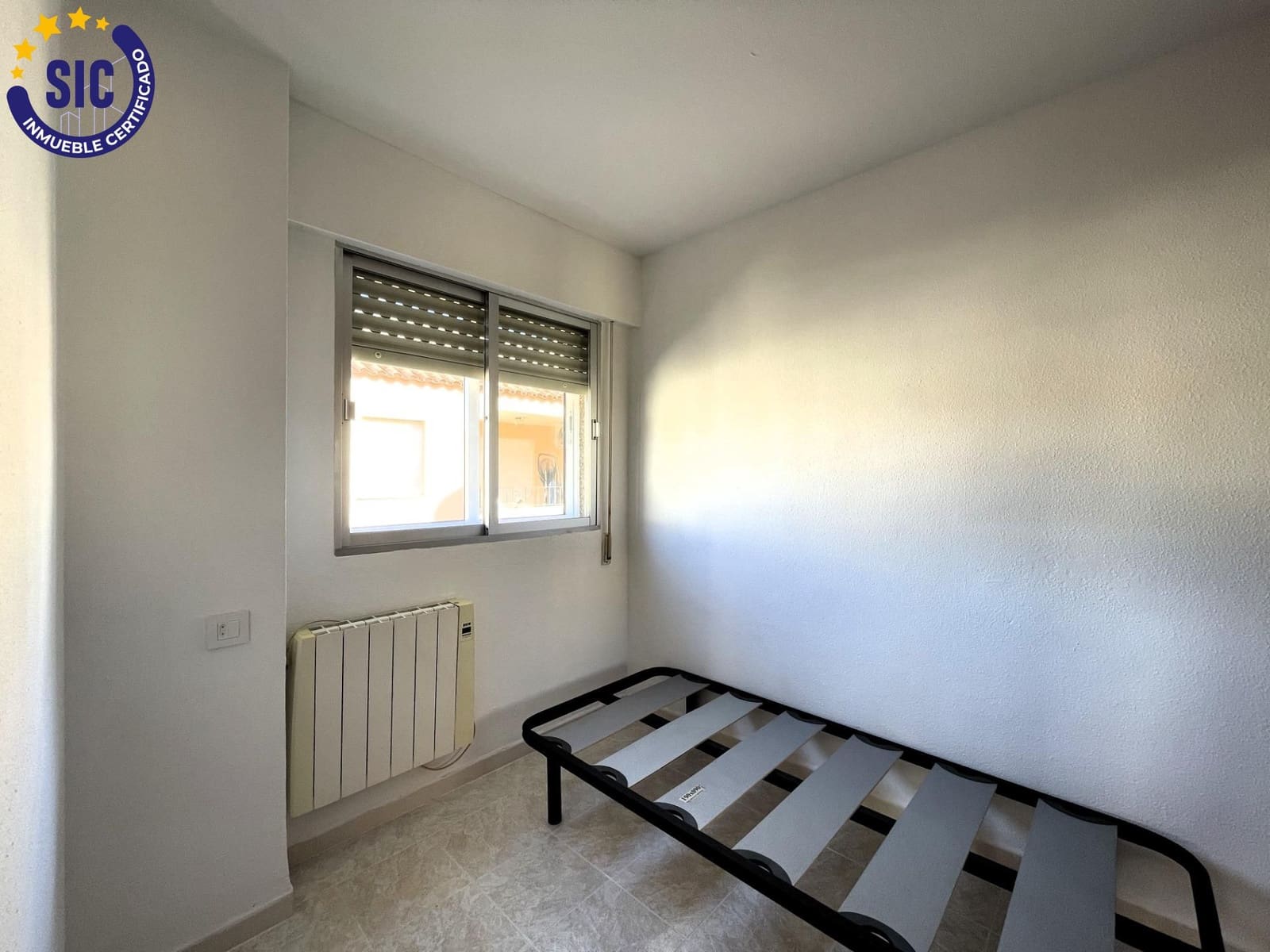 2 bedroom Apartment for sale in Oropesa  - € 98,000 (Ref: 9565202)