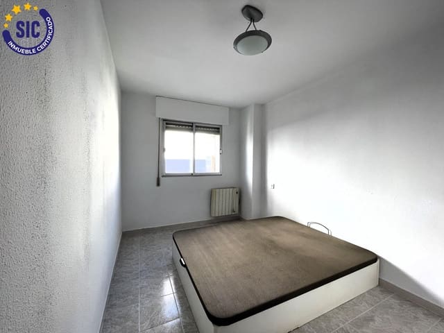 2 bedroom Apartment for sale in Oropesa  - € 98,000 (Ref: 9565202)