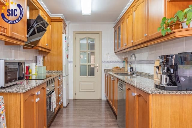 3 bedroom Flat for sale in Benicarló - € 250,000 (Ref: 9615393)