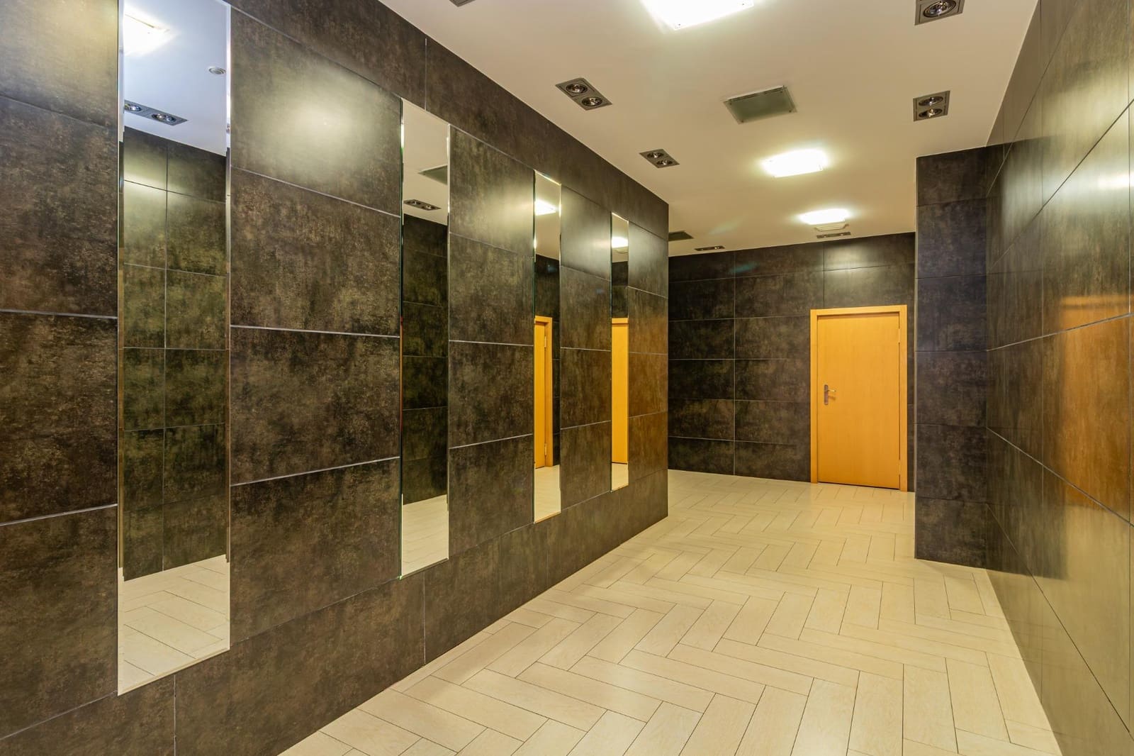 Appartement de 1 chambre à louer à Castello de la Plana avec garage - 825 € (Ref: 9758927)