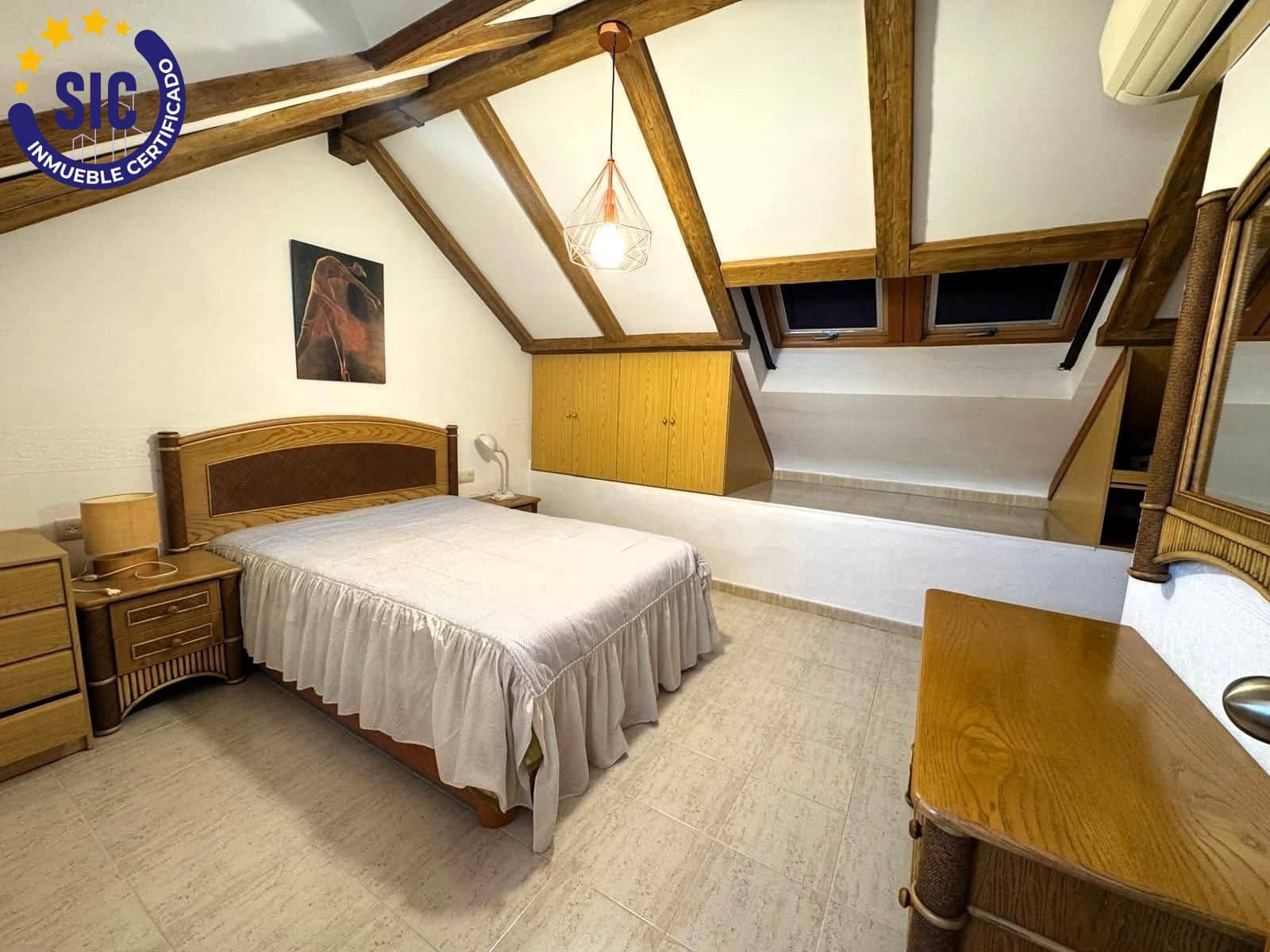 3 makuuhuone Rivitalo myytävänä paikassa Oropesa  - 185 000 € (Ref: 9799210)