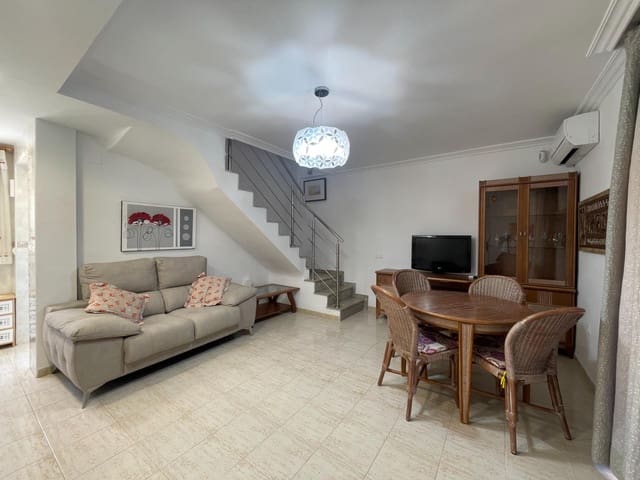 3 makuuhuone Rivitalo myytävänä paikassa Oropesa  - 185 000 € (Ref: 9799210)