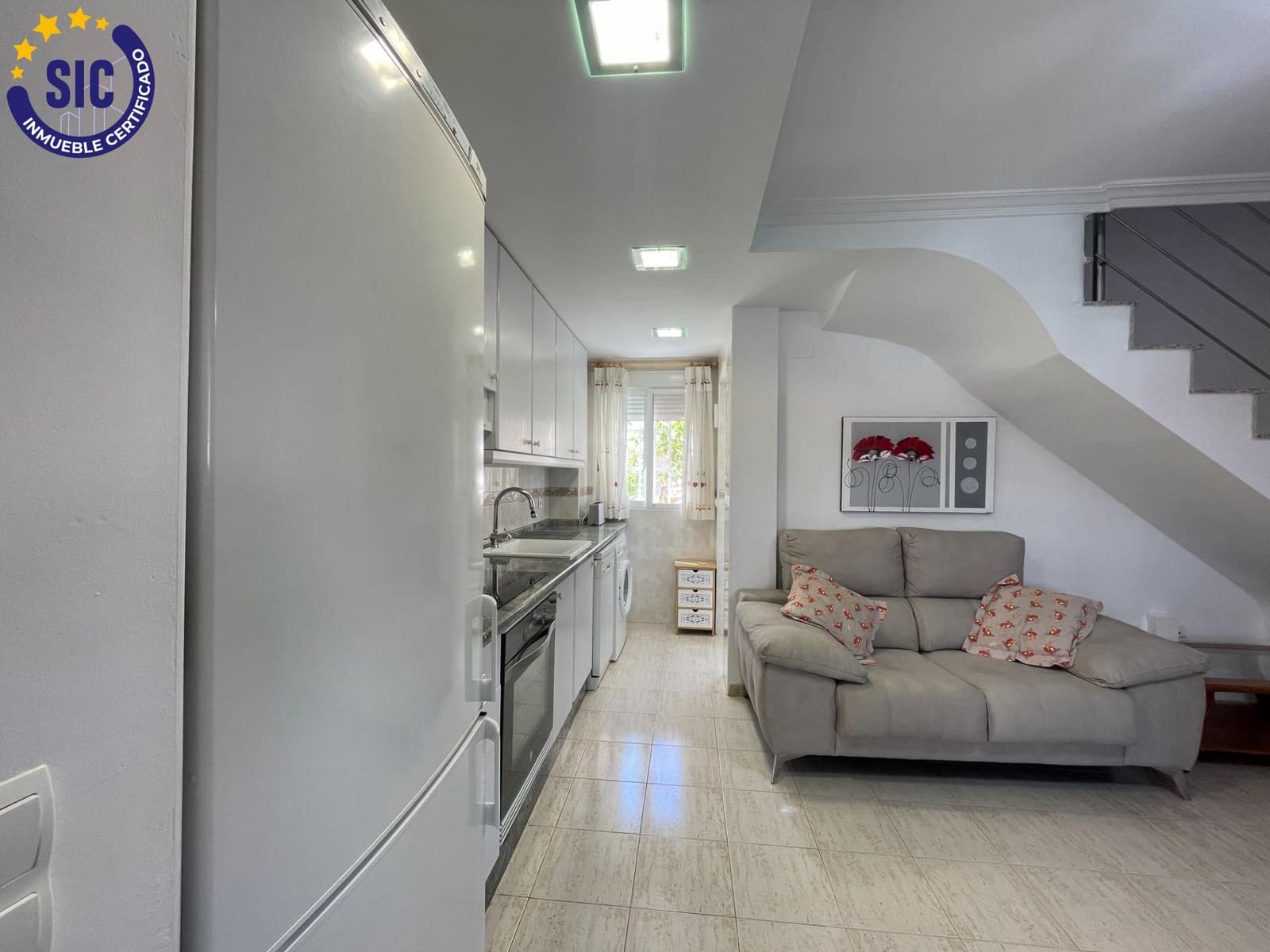 3 bedroom Terraced Villa for sale in Oropesa  - € 185,000 (Ref: 9799210)