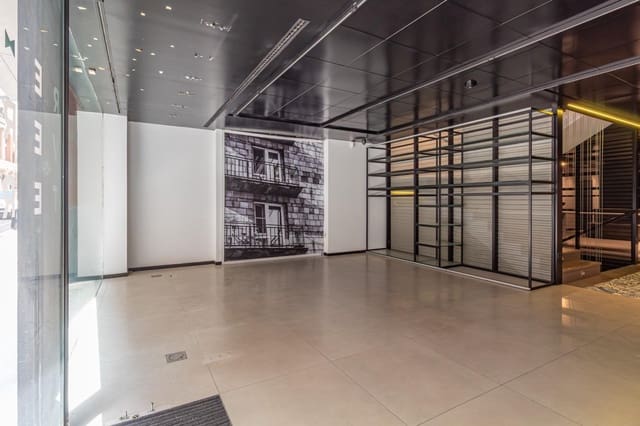 Kommersiell til leie i Centro, Castelló de la Plana - € 3 900 (Ref: 9806444)