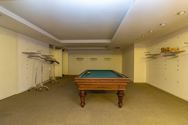 Kommersiell til leie i Centro, Castelló de la Plana - € 3 900 (Ref: 9806444)