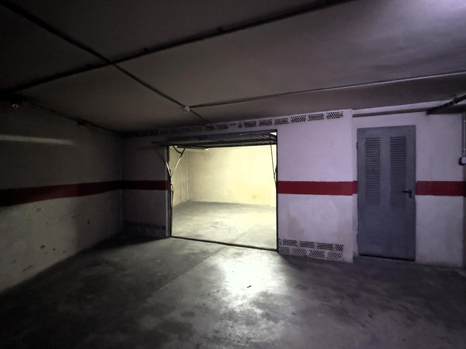 Garage for sale in Castello de la Plana - € 26,000 (Ref: 9831319)