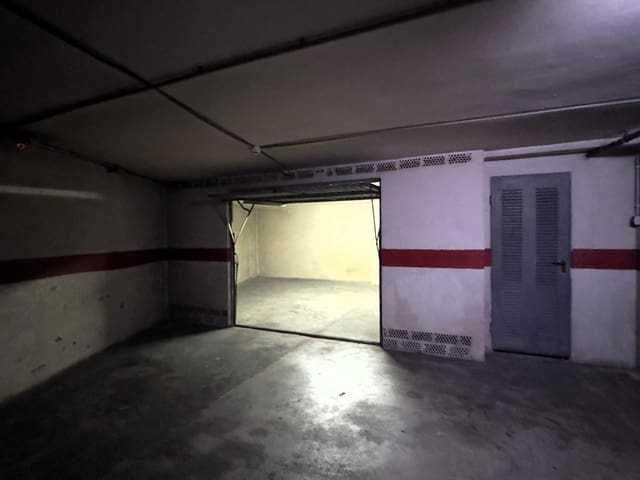 Autotalli myytävänä paikassa Sur, Castelló de la Plana - 26 000 € (Ref: 9831319)