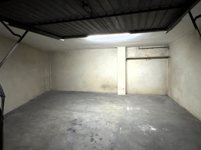 Autotalli myytävänä paikassa Sur, Castelló de la Plana - 26 000 € (Ref: 9831319)