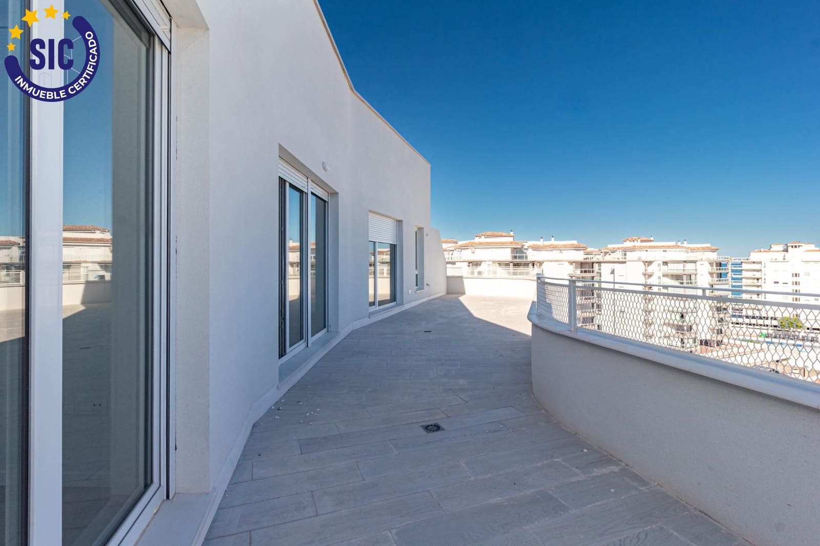 2 makuuhuone Kattohuoneisto myytävänä paikassa Peniscola mukana uima-altaan - 365 000 € (Ref: 9866979)