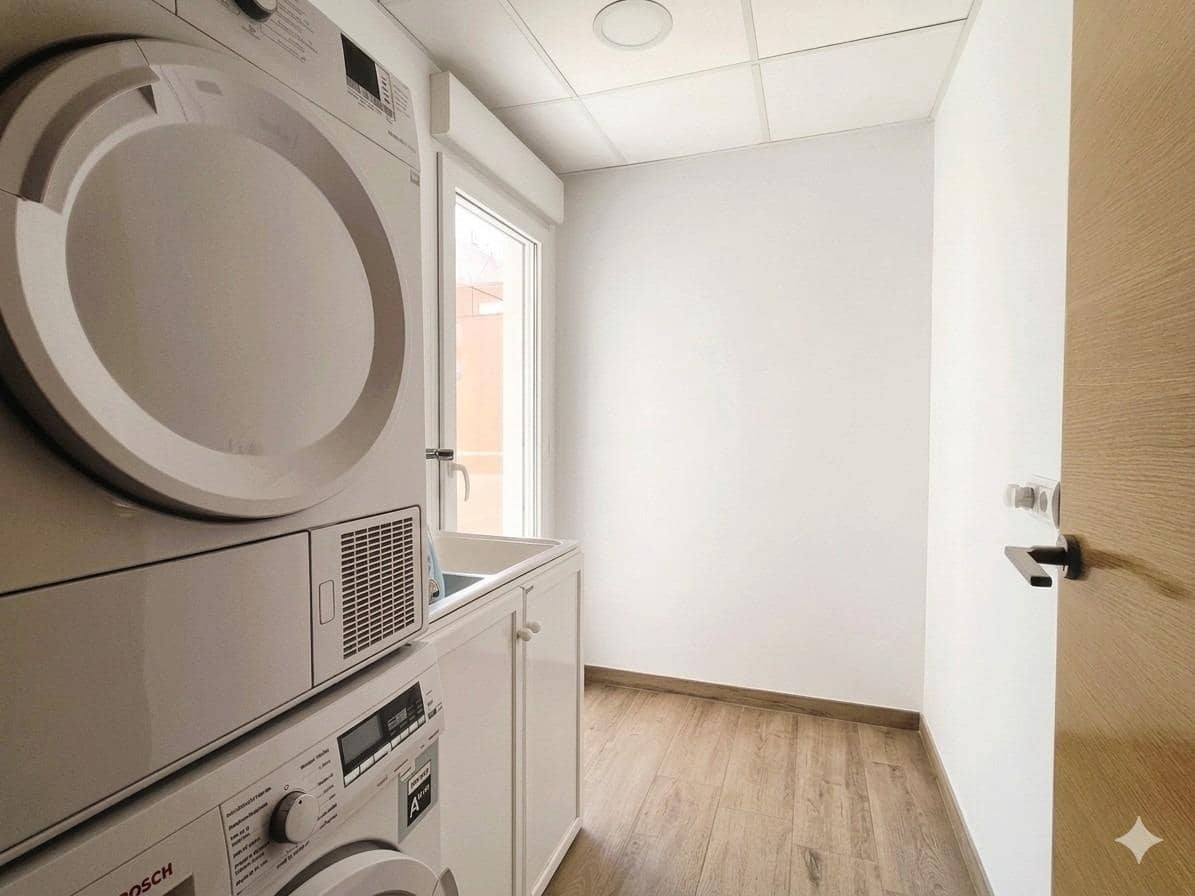 5 bedroom Townhouse for sale in Les Alqueries / Alquerias del Nino Perdido with garage - € 390,000 (Ref: 9866980)