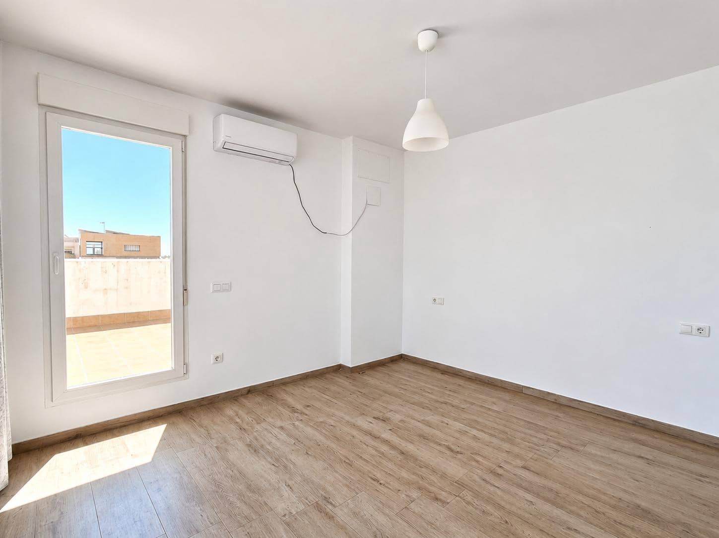 5 bedroom Townhouse for sale in Les Alqueries / Alquerias del Nino Perdido with garage - € 390,000 (Ref: 9866980)