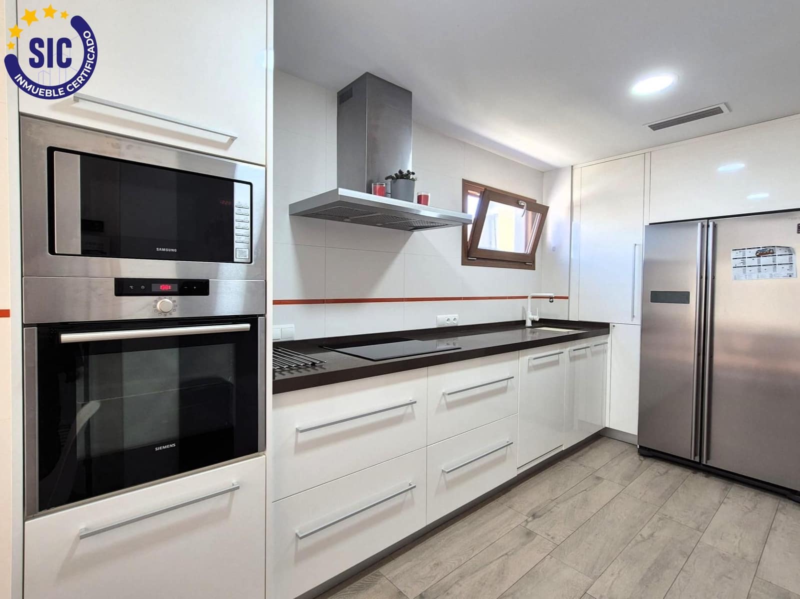 5 bedroom Townhouse for sale in Les Alqueries / Alquerias del Nino Perdido with garage - € 390,000 (Ref: 9866980)
