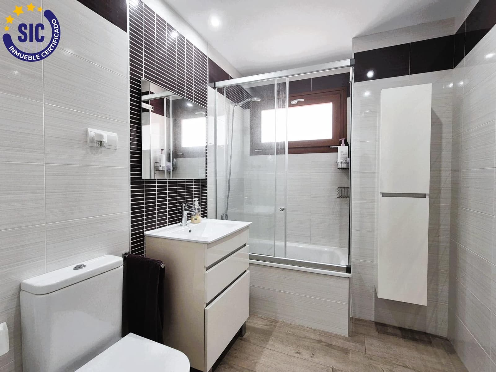 5 bedroom Townhouse for sale in Les Alqueries / Alquerias del Nino Perdido with garage - € 390,000 (Ref: 9866980)