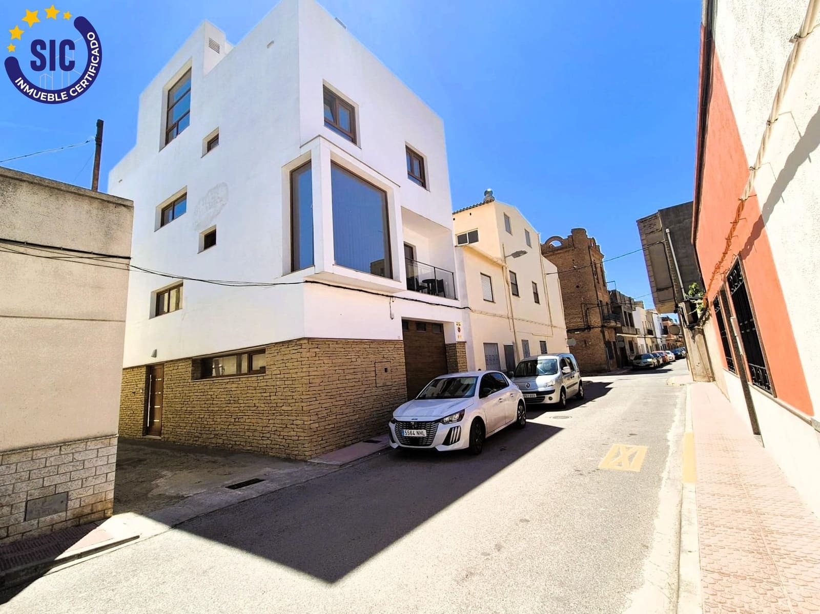 5 bedroom Townhouse for sale in Les Alqueries / Alquerias del Nino Perdido with garage - € 390,000 (Ref: 9866980)