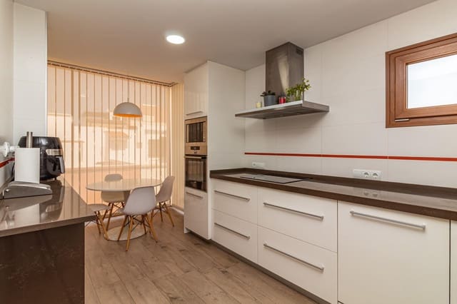 5 soverom Hus til salgs i Les Alqueries / Alquerías del Niño Perdido med garasje - € 390 000 (Ref: 9866980)