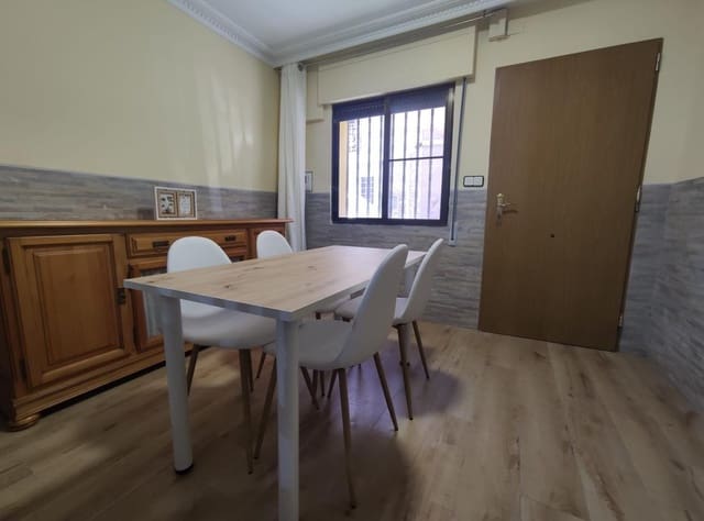 3 bedroom Terraced Villa for rent in Castelló de la Plana - € 1,250 (Ref: 9899150)