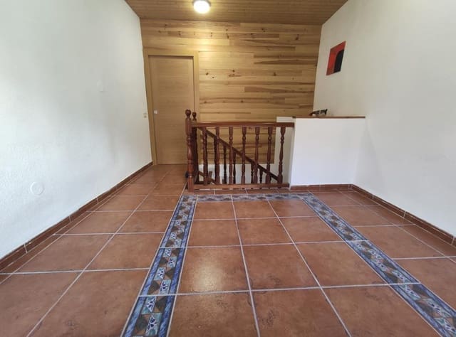 3 bedroom Terraced Villa for rent in Castelló de la Plana - € 1,250 (Ref: 9899150)