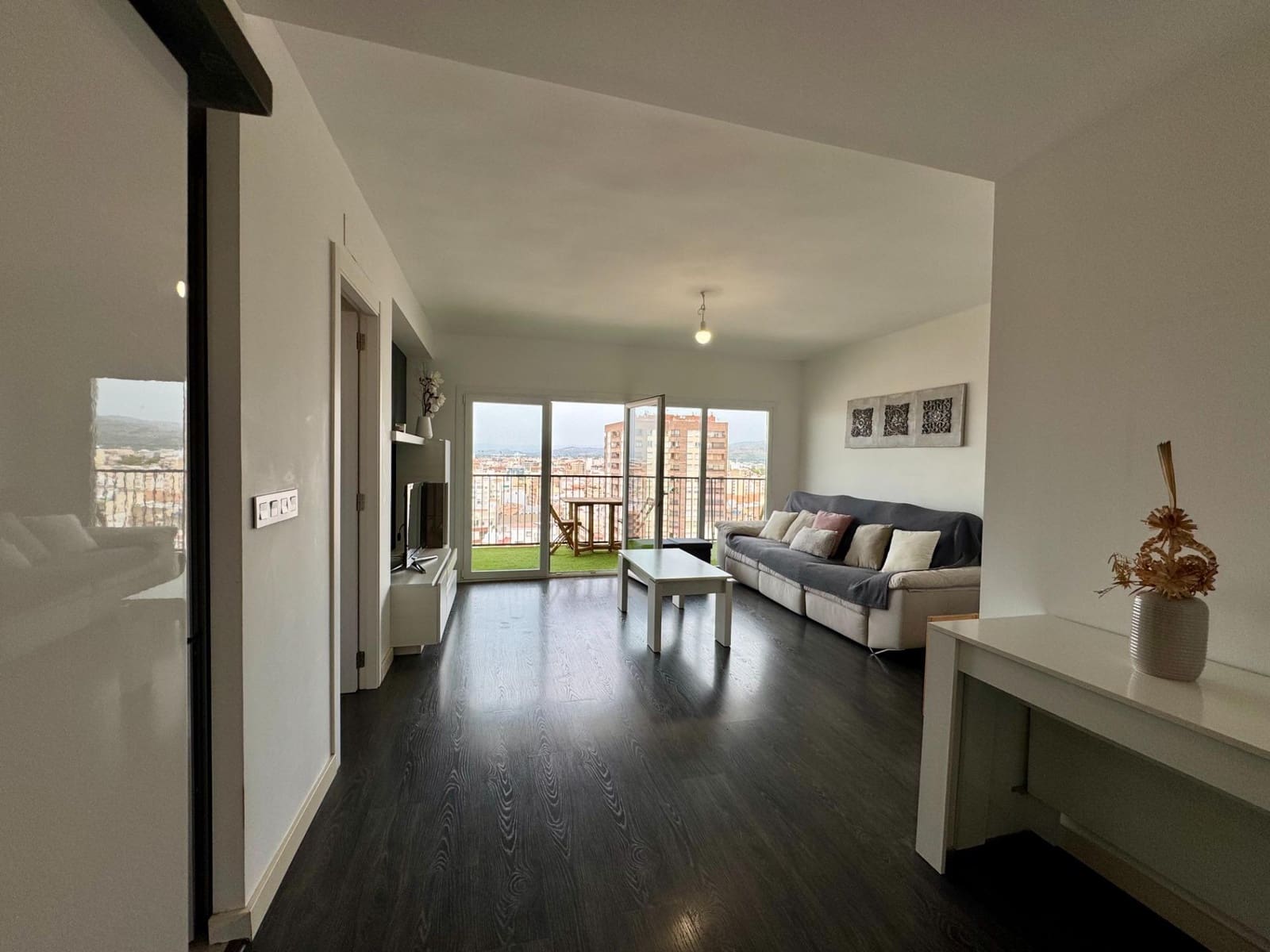 3 bedroom Flat for rent in Castello de la Plana - € 1,200 (Ref: 9977299)