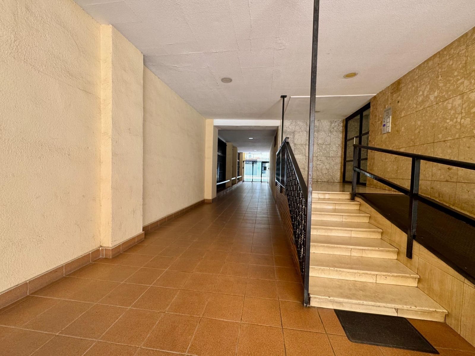 3 bedroom Flat for rent in Castello de la Plana - € 1,200 (Ref: 9977299)