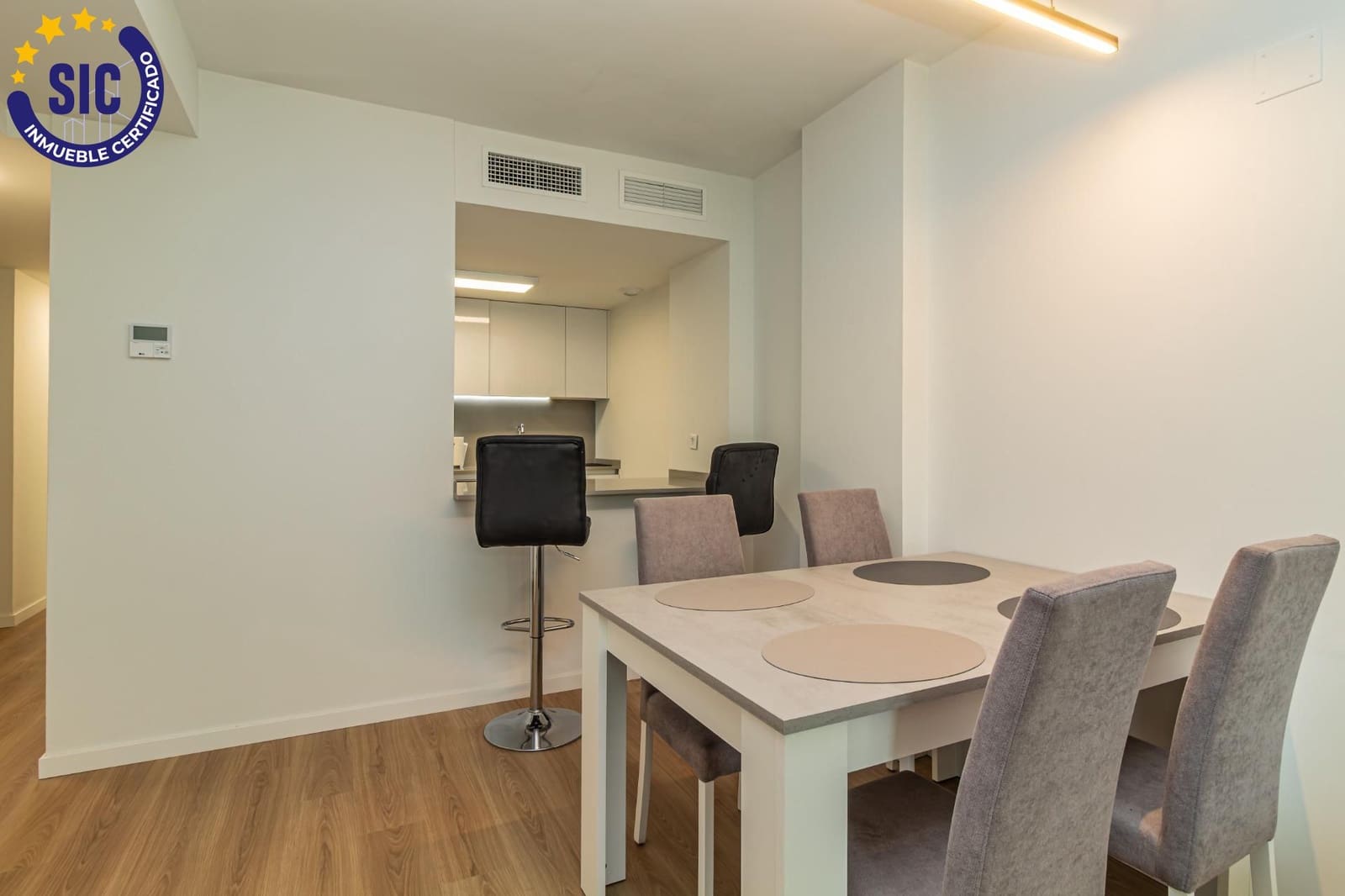 2 Zimmer Wohnung zu verkaufen in Castello de la Plana mit Pool - 225.000 € (Ref: 9984975)
