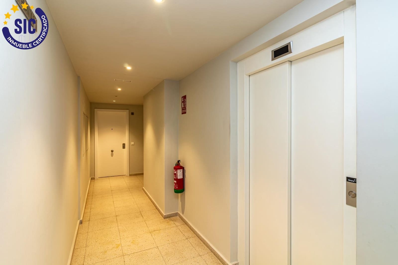 2 Zimmer Wohnung zu verkaufen in Castello de la Plana mit Pool - 225.000 € (Ref: 9984975)
