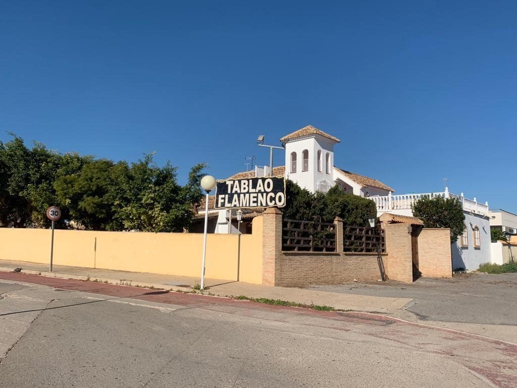 4 Zimmer Villa zu verkaufen in Orihuela Costa mit Garage - 820.000 € (Ref: 10006094)