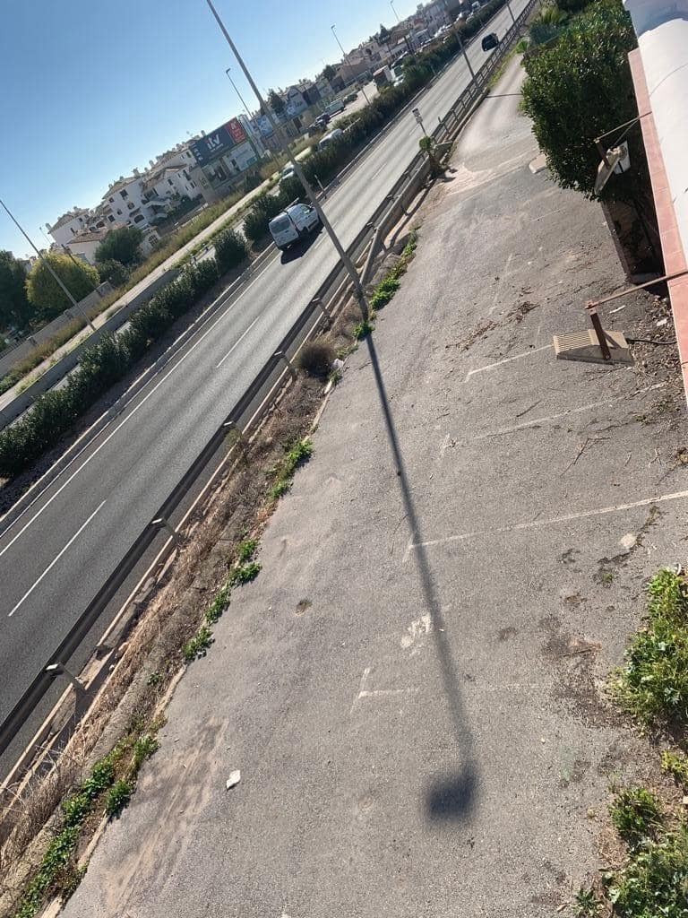 4 Zimmer Villa zu verkaufen in Orihuela Costa mit Garage - 820.000 € (Ref: 10006094)
