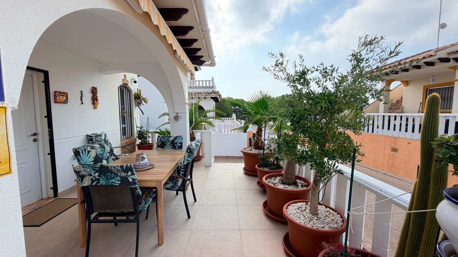 2 soverom Kjedet enebolig til salgs i Orihuela Costa - € 239 000 (Ref: 10018099)