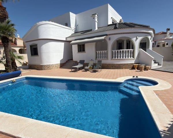 4 chambre Villa/Maison à vendre à Ciudad Quesada, Rojales avec piscine garage - 650 000 € (Ref: 10023236)