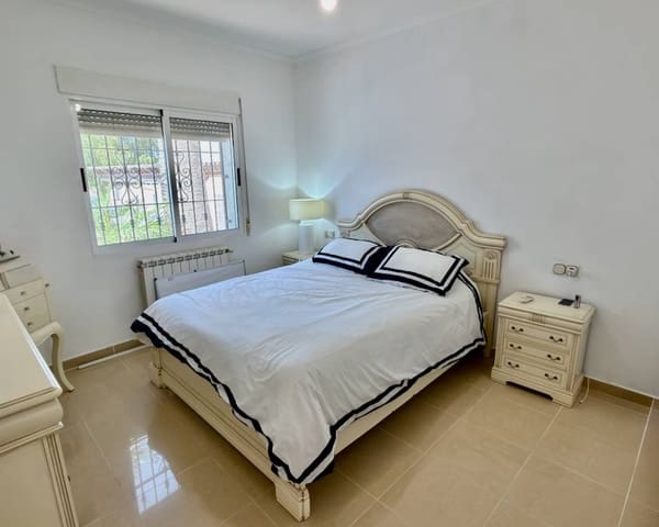 4 chambre Villa/Maison à vendre à Ciudad Quesada, Rojales avec piscine garage - 650 000 € (Ref: 10023236)