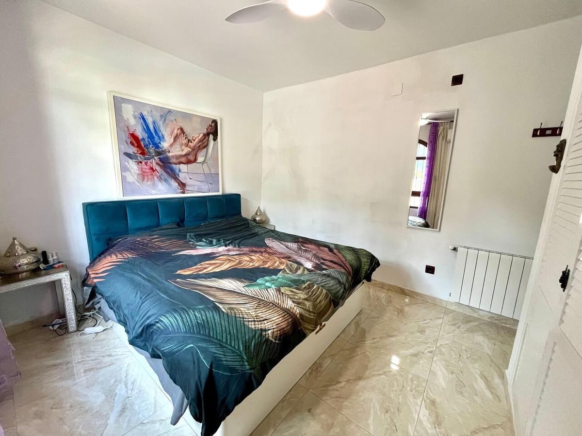4 makuuhuone Huvila myytävänä paikassa Orihuela mukana uima-altaan - 879 000 € (Ref: 10035830)